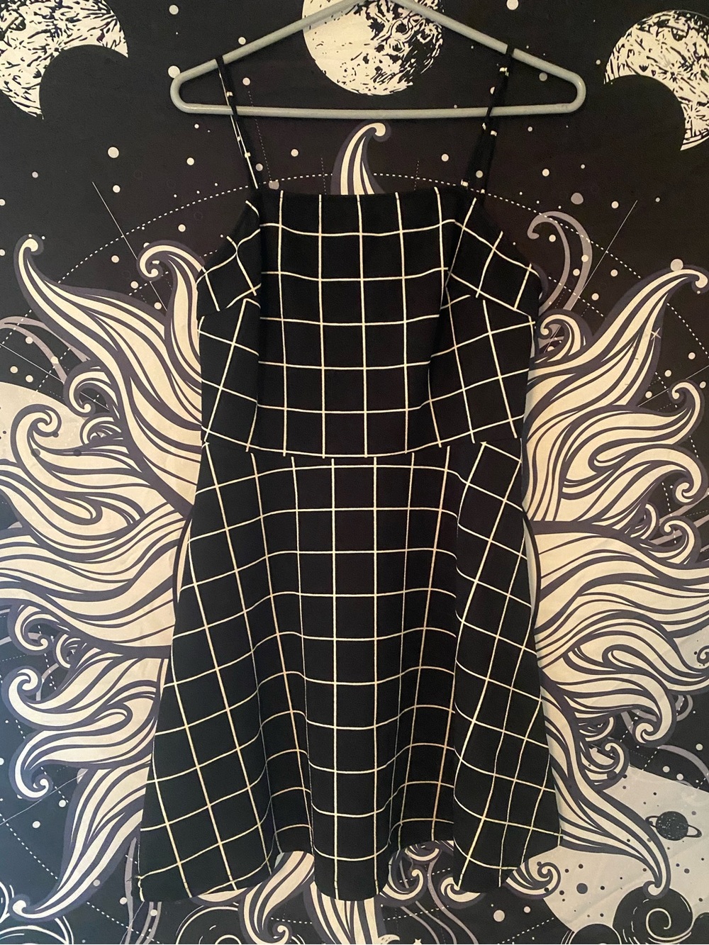 Black & White Sleeveless Alternative Grid Pattern Dress